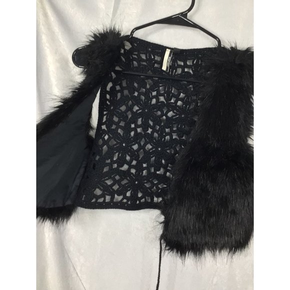 Women's Top Shop Faux Fur Open Knit Black Vest Tie Bottom Small - Picture 4 of 8